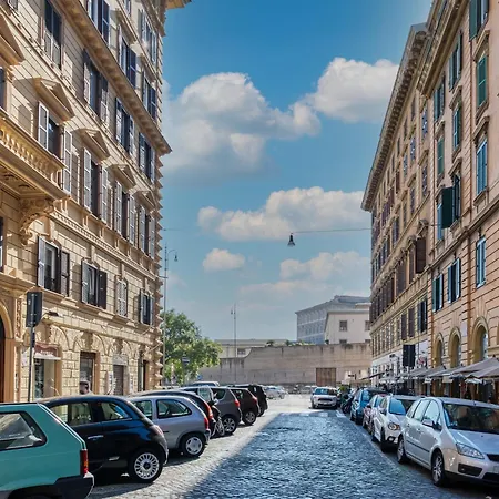 Διαμέρισμα Vespasiano Luxury For 4 Ρώμη